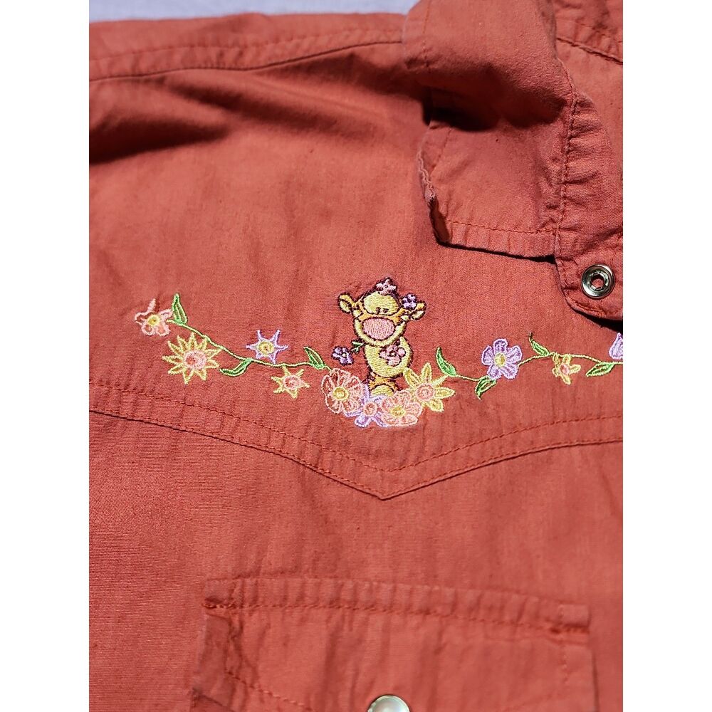 Winnie the Pooh and Tigger snap front shirt - Picture 5 of 8